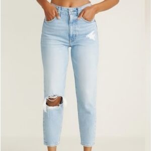 A&F The Mom High Waist Straight Leg Jeans Light Wash Raw Hem Destroyed 25/0S